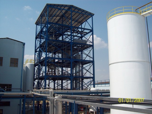 Fractional fatty acid distillation plant